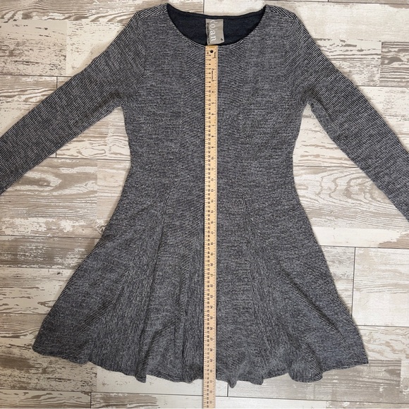 Dolan Left Coast Collection Fit & Flare Sweater Dress Gray Long Sleeve Women’s M - Picture 11 of 12